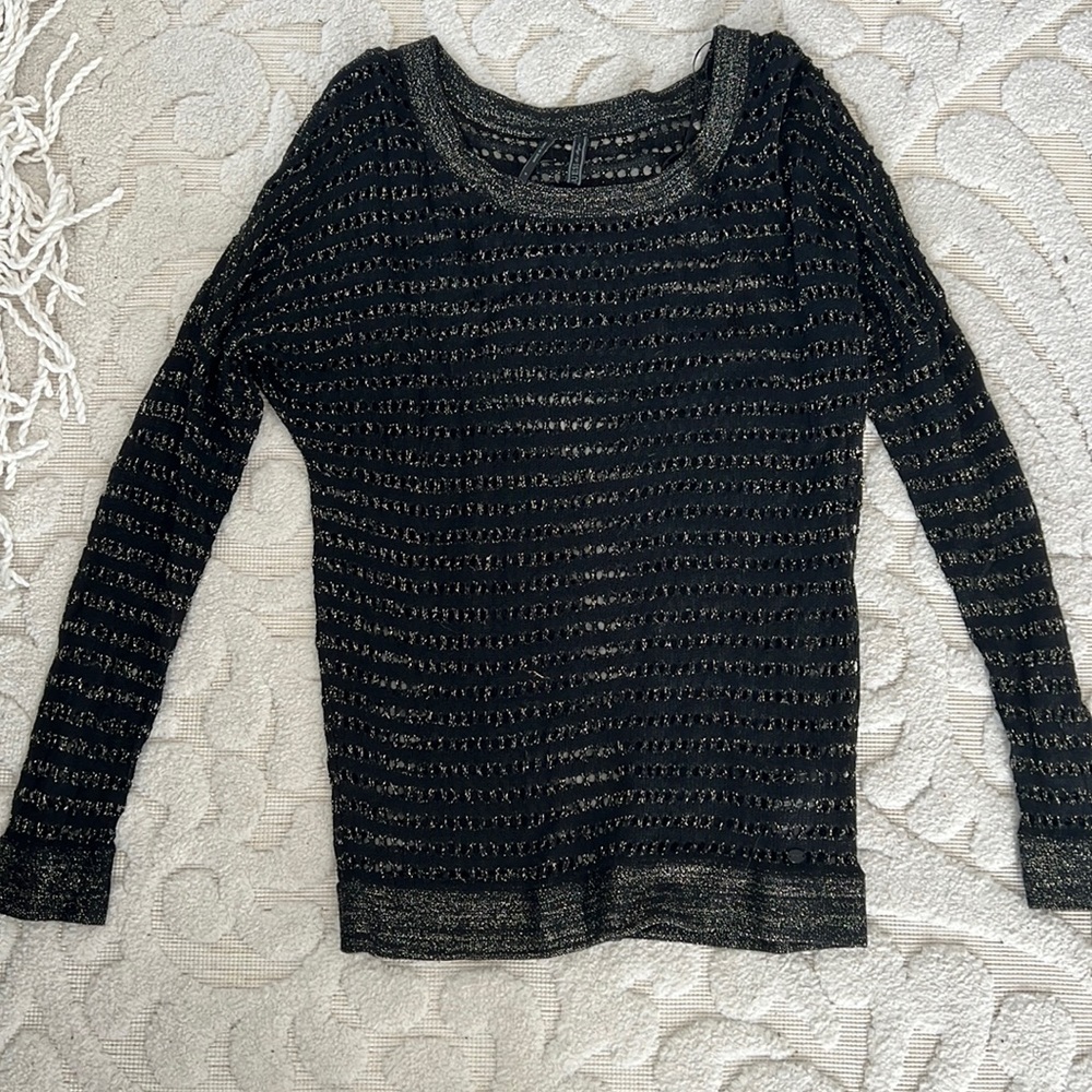 Super cute black and gold netted Guess sweater